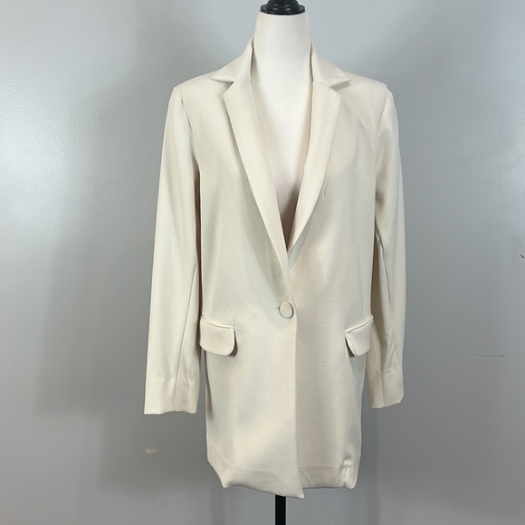 Silvia Tcherassi Pearl Single Breasted Blazer with Sequin Stripe to Centre Back - Picture 3 of 17